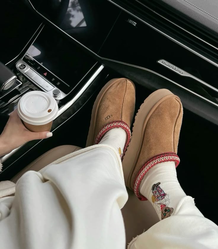 UGG (2өөр загвар урамшуулалд орно)
