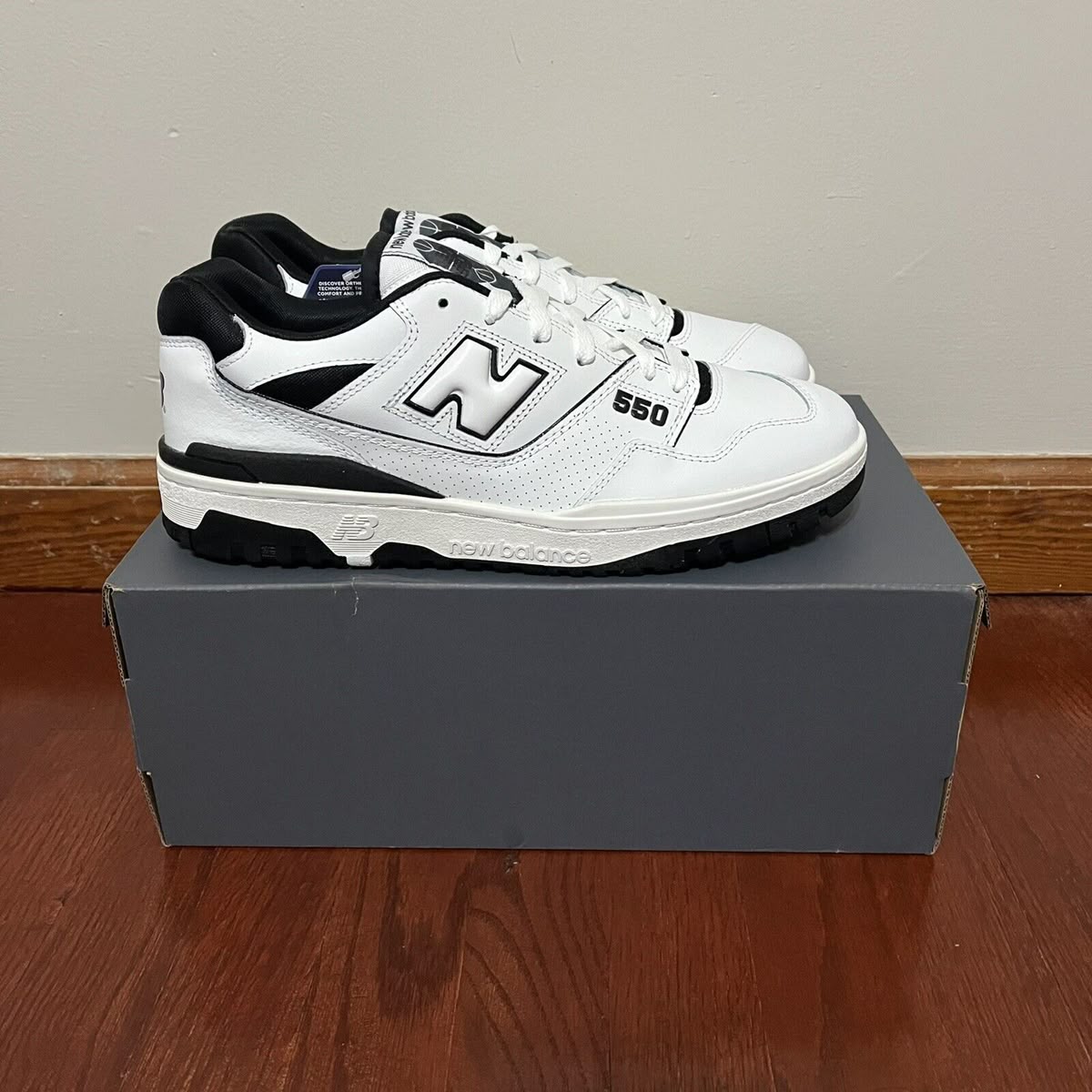New Balance 550