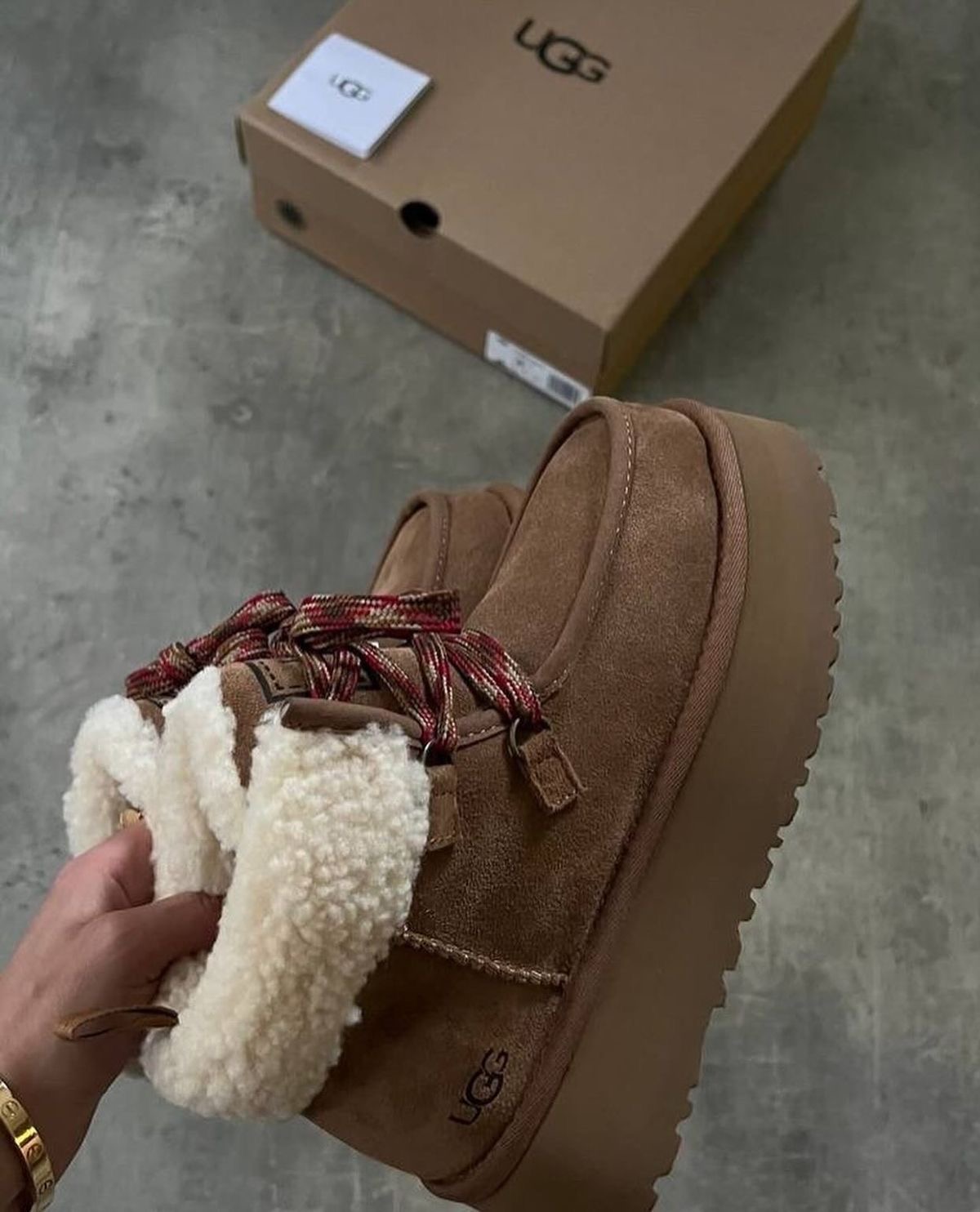 UGG platform